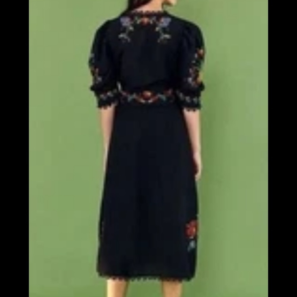 FARM Rio Dress Midi NWT Black Linen XL Cross Stitch Embroidery Puff Sleeve Vee - Picture 13 of 16